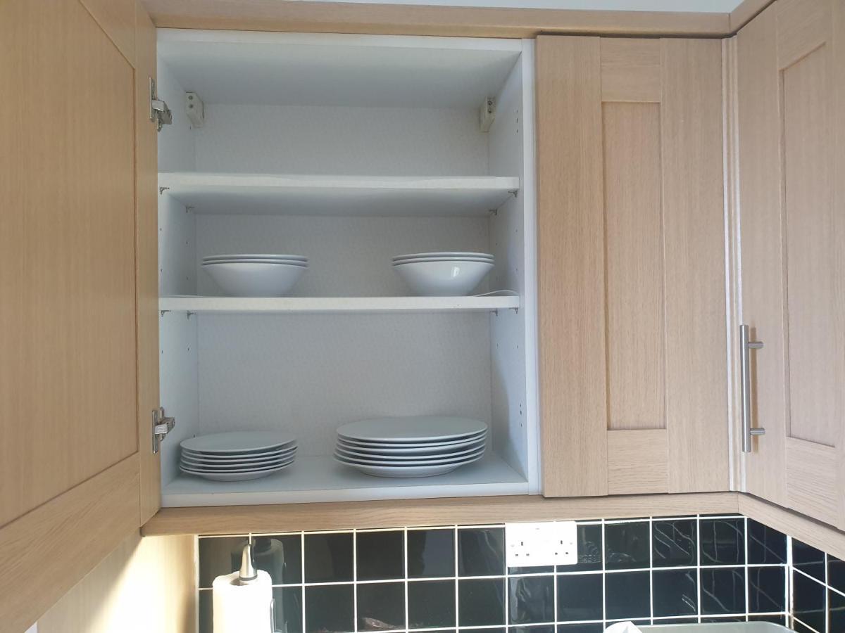 London Luxury 2 Bedroom Flat 5Min Walk From Overground, With Free Wifi, Free Parking-Sleeps X6 Ίλφορντ Εξωτερικό φωτογραφία